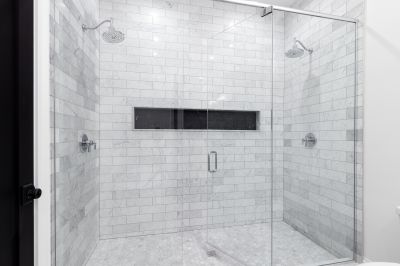 Luxurious Shower Area